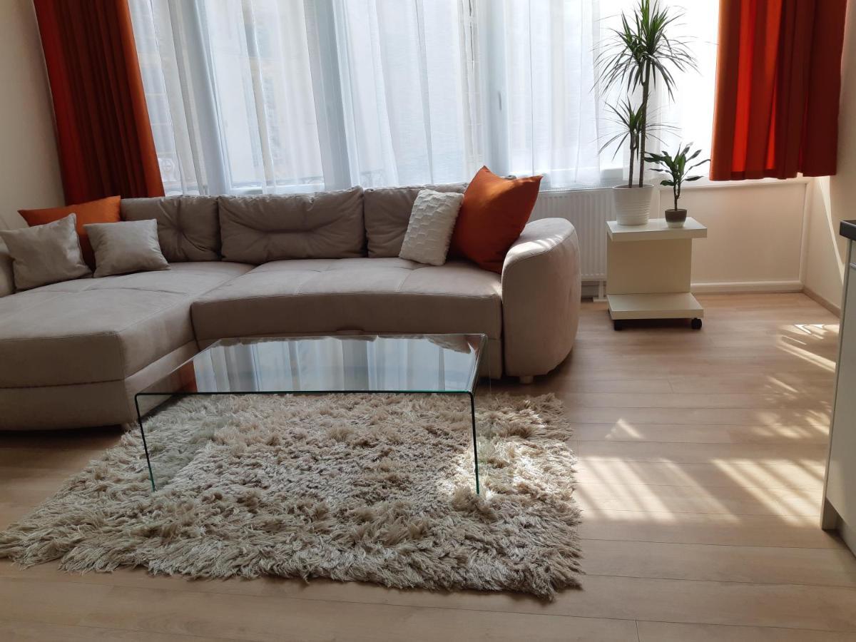 Modern, Quiet & Cozy Apartment In The Middle Of Downtown Near Danube At Fashion Street Boedapest Buitenkant foto