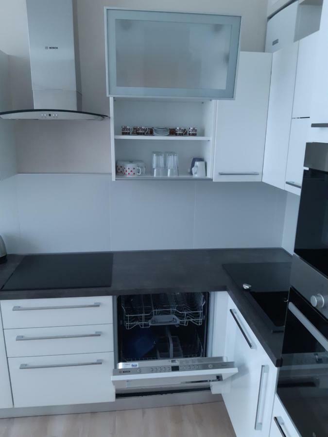 Modern, Quiet & Cozy Apartment In The Middle Of Downtown Near Danube At Fashion Street Boedapest Buitenkant foto