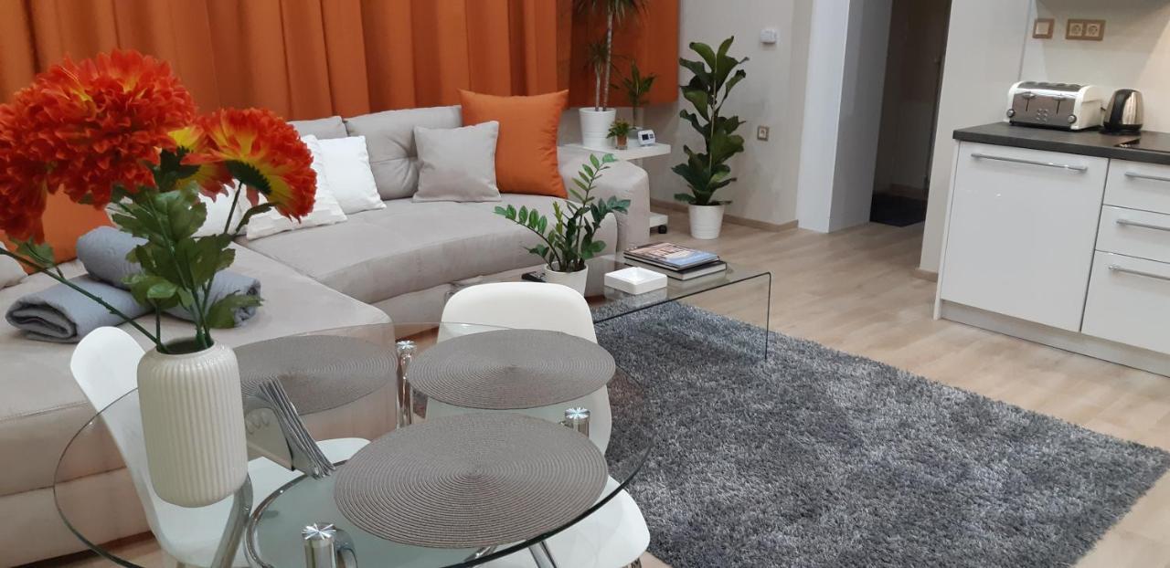 Modern, Quiet & Cozy Apartment In The Middle Of Downtown Near Danube At Fashion Street Boedapest Buitenkant foto