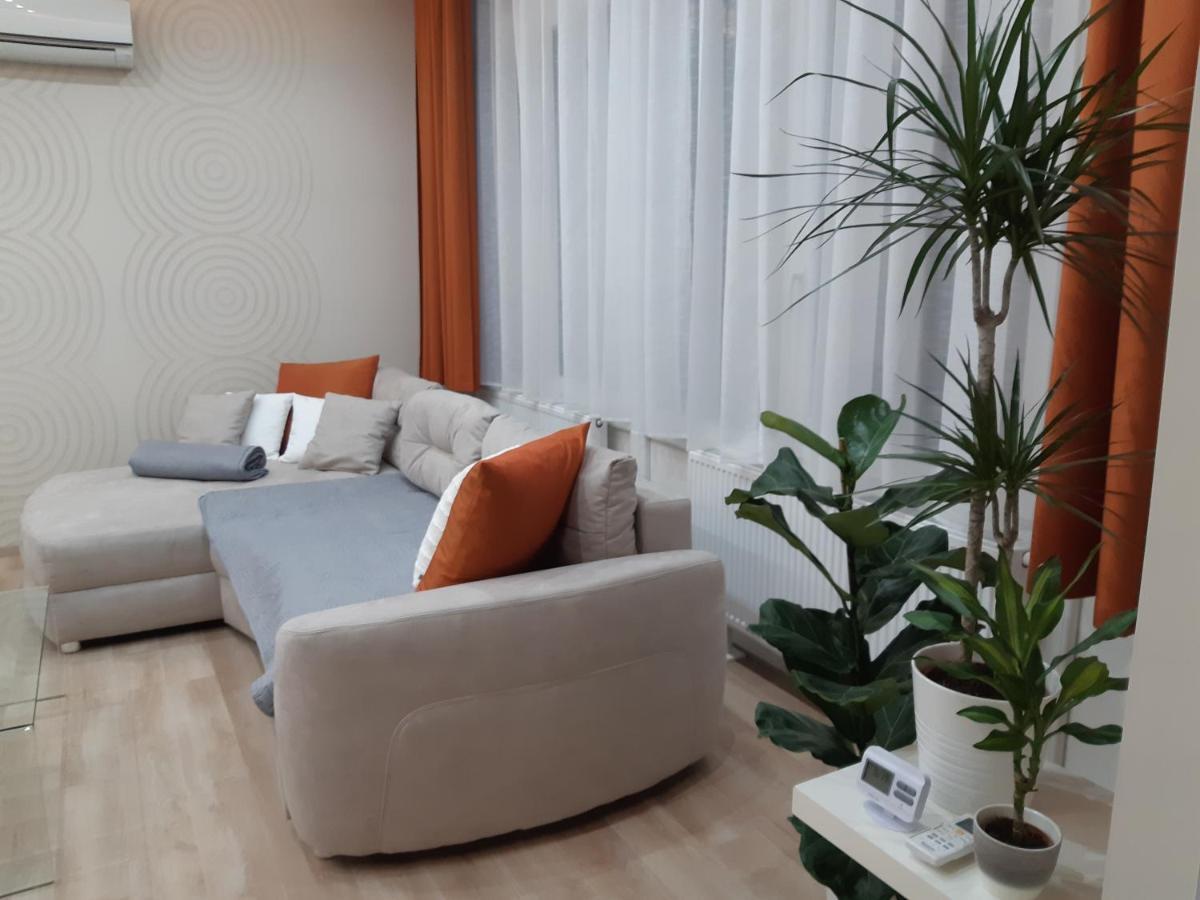 Modern, Quiet & Cozy Apartment In The Middle Of Downtown Near Danube At Fashion Street Boedapest Buitenkant foto